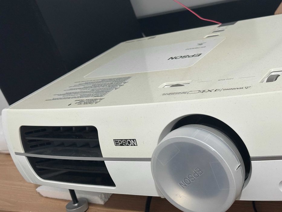 Epson EH-TW3200 | Full HD 1080p | Só 221h | Como Novo!