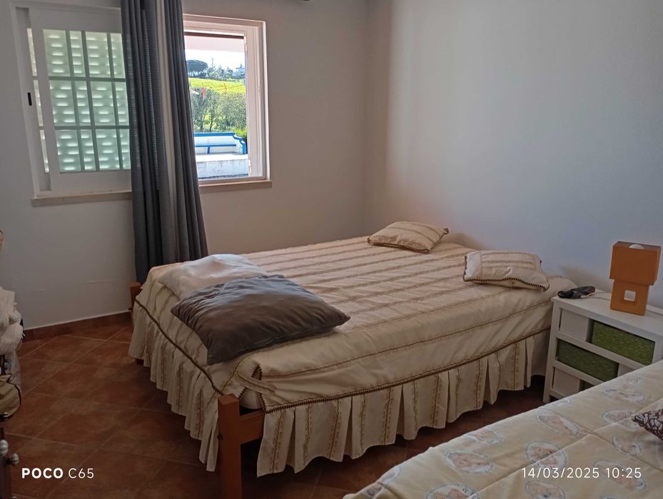 Quinta em sitio idílico e soalheiro. Grande terreno agrícola e rural.