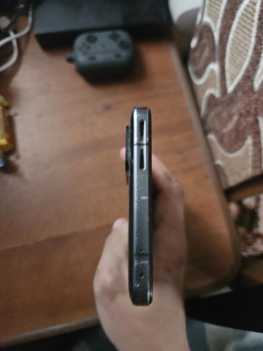 Продам poco f4 gt