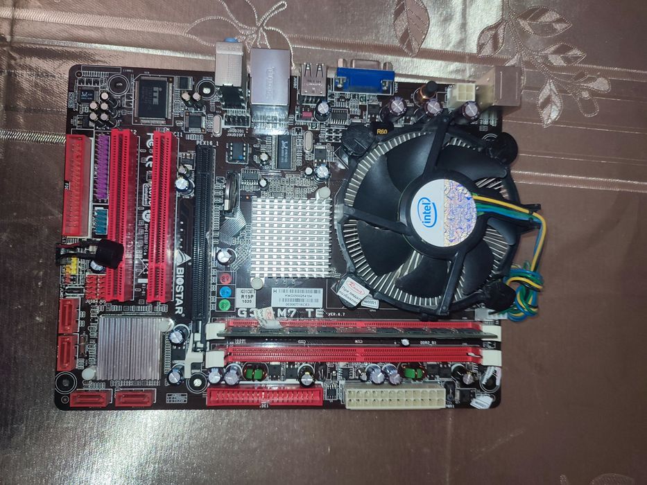 Материнська плата BiostarG41D3+, процесор intel core 2duo