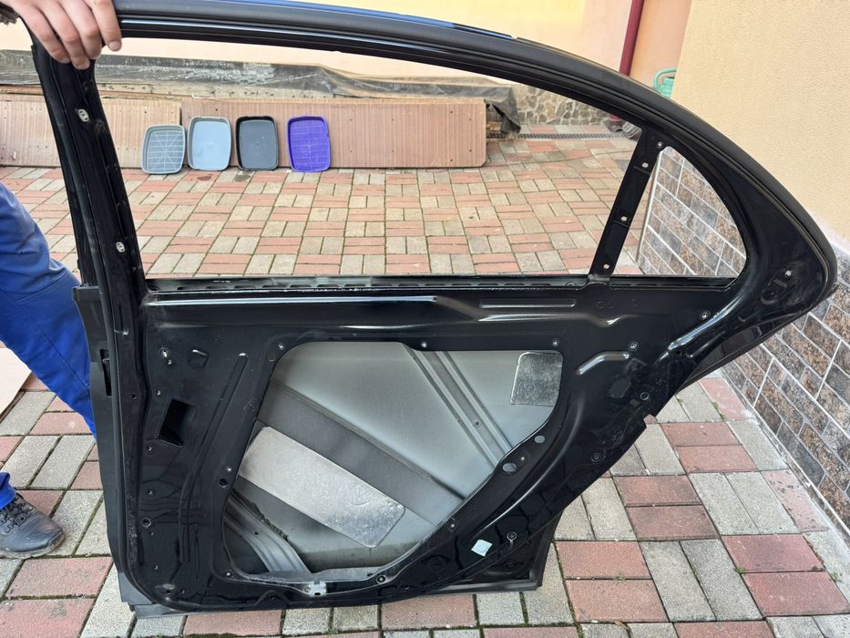 Задня права двер Мерседес s222 long