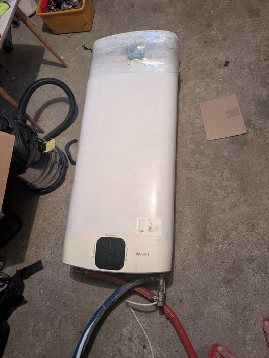 Ariston Velis Wifi 100
