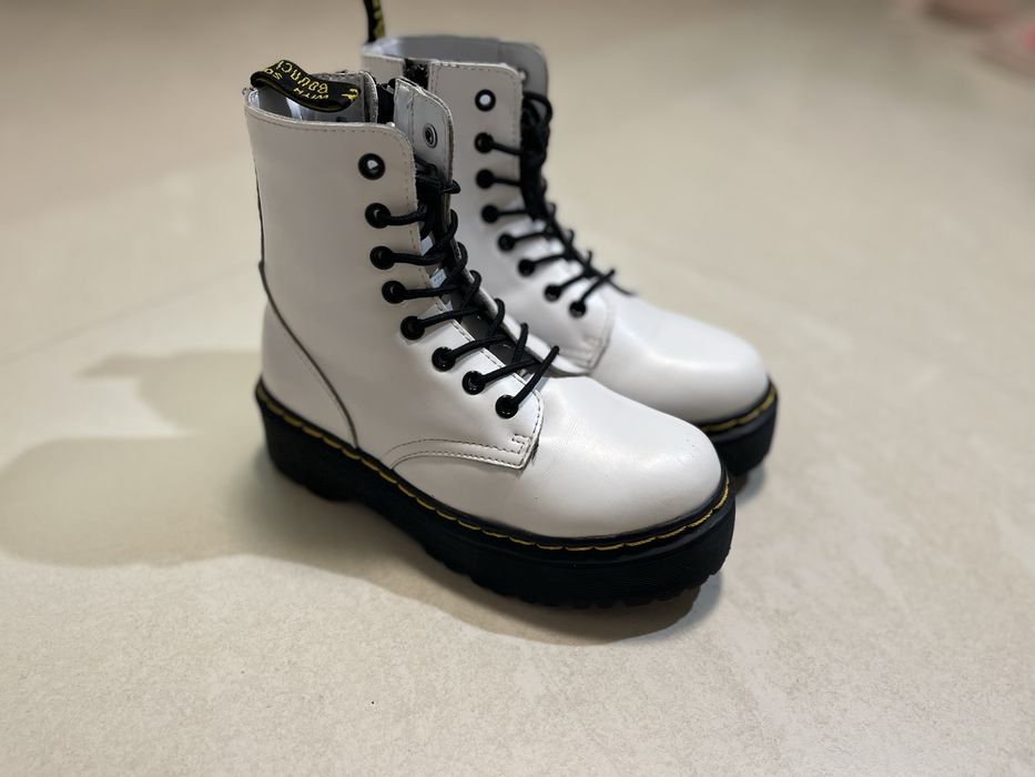 Черевики Dr. Martens