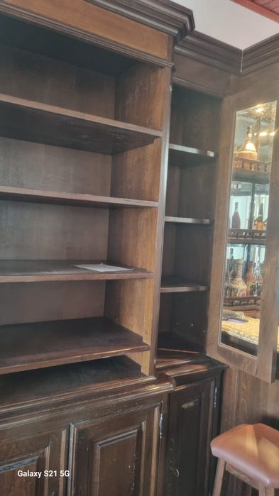 Móvel Bar em Madeira de Castanho