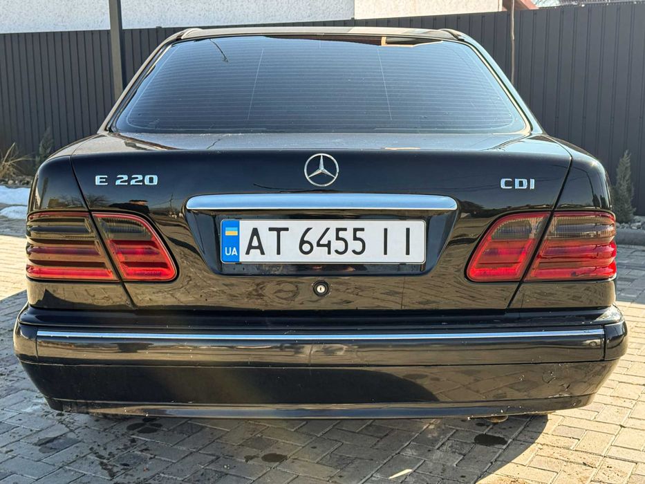 Mercedes Benz E-class W210 220CDI автомат