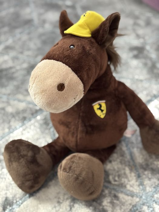 Іграшка кінь ferrari оригінальна