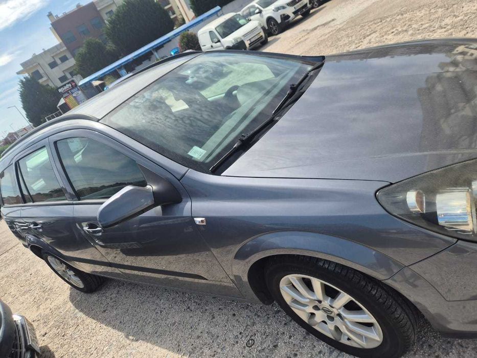 Opel Astra 2005 - Gasolina - 175000km