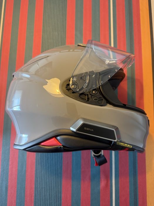 Capacete  Shoei NXR com intercom Sena SRL-EXT
