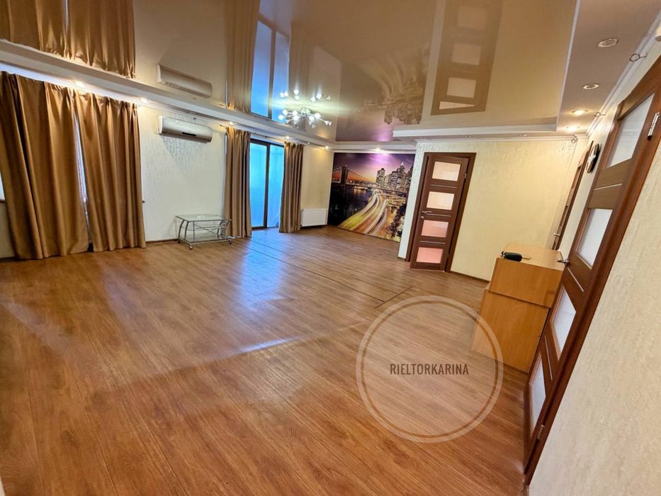 Продам 3к 85м2/3-Я Слободская возле рынка Юлиана