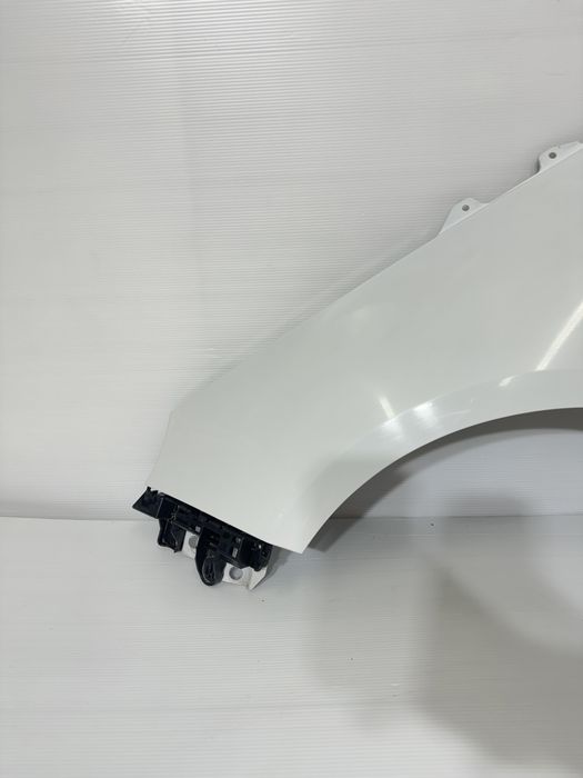 Opel Adam błotnik lewy z474