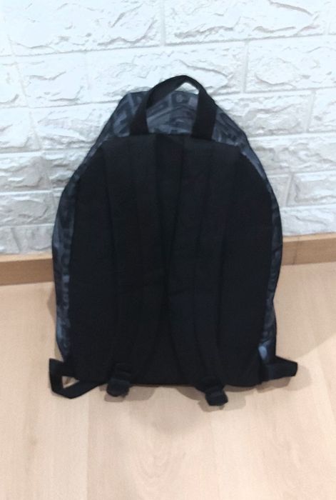 Mochila cinza estampada "Tenth"