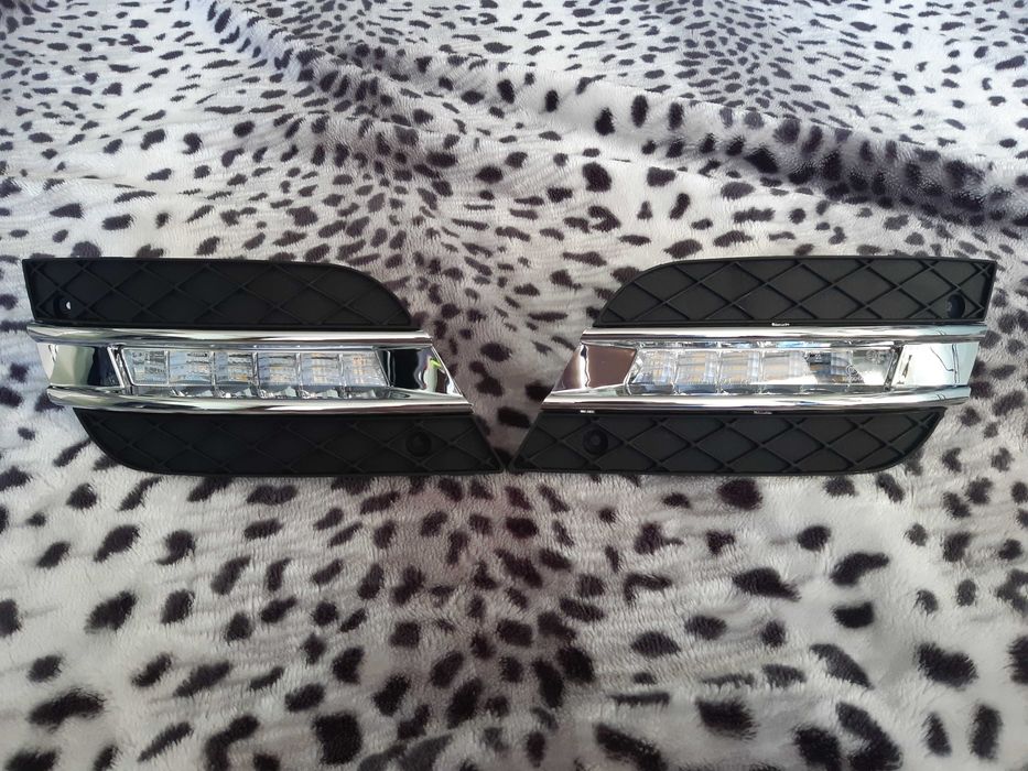 Mercedes ML w164 LIFT światła kratki DRL dzienne LED komplet 2 SZTUKI