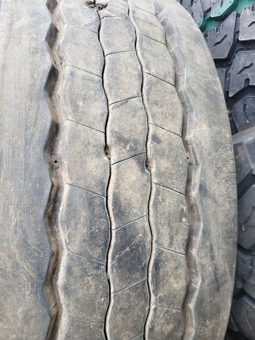 Шини 385 65 22.5