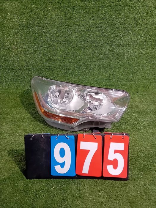 REFLEKTOR PRAWY PRZÓD CITROEN C4 II DS4 10- NR.975