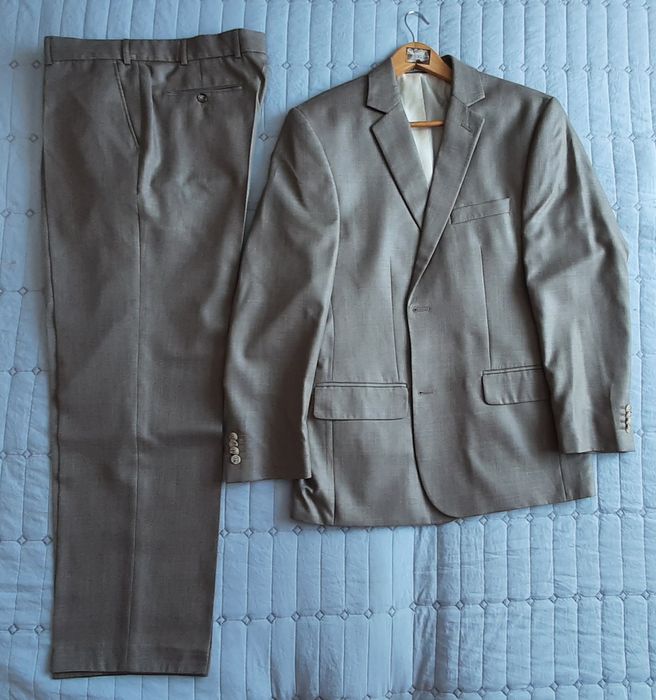 Новый мужской костюм двойка р. 50.