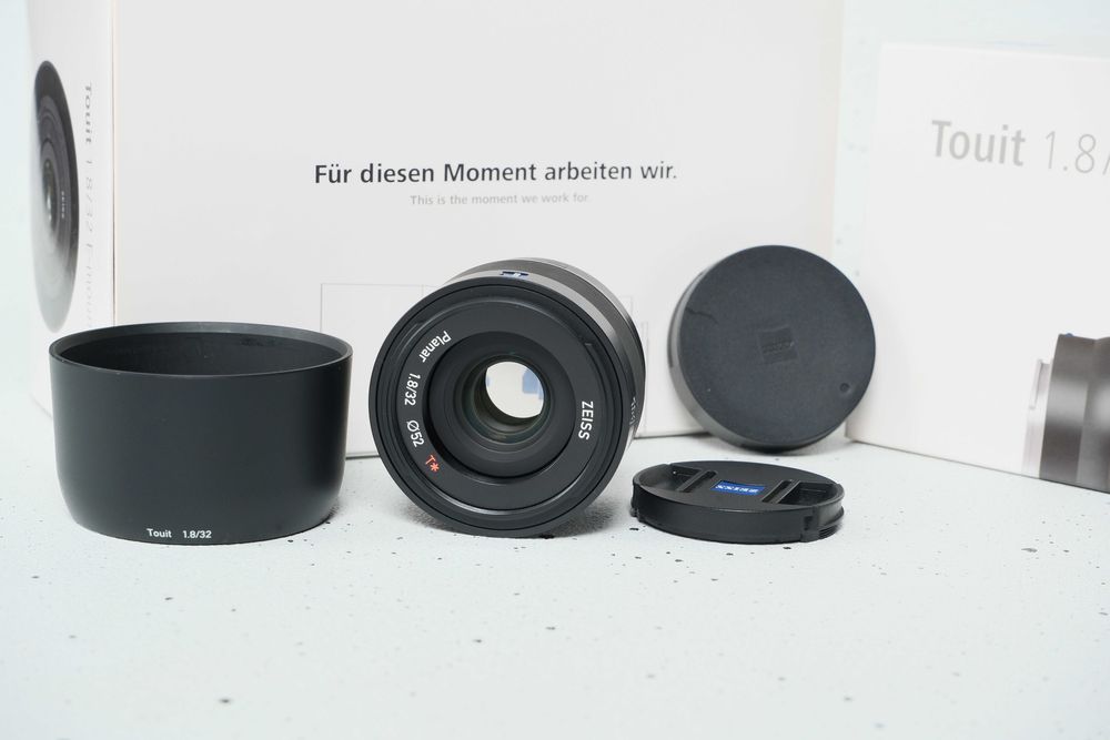 Zeiss Touit Planar 32mm f/1.8 Sony E-Mount
