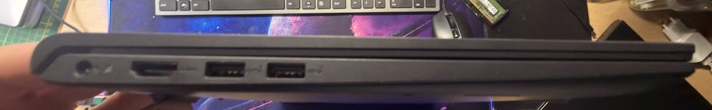 DELL Vostro 3520 i5 1135G7 2.4GHz, 16GB RAM 256GB NVMe