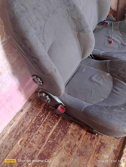 Сіденійе в машину