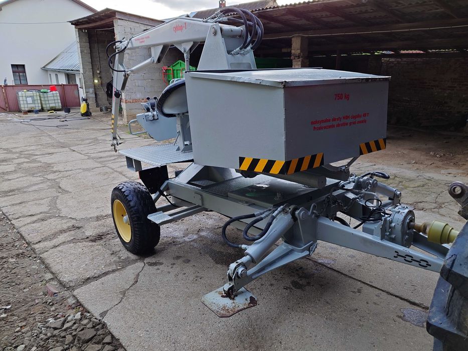 Ładowacz Cyklop t214