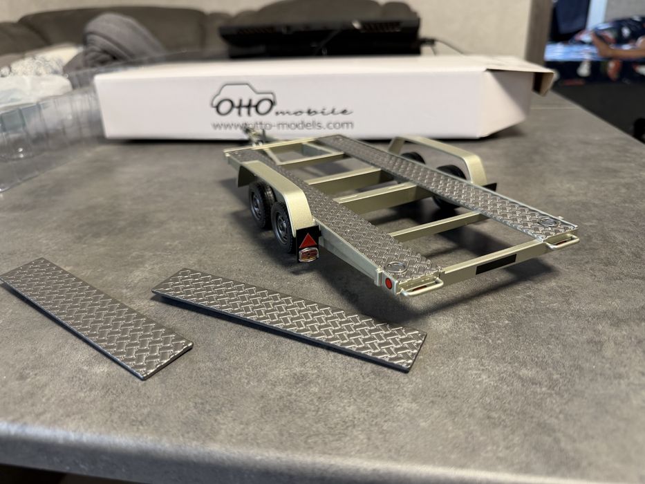 Продам лафет 1:18 Otto Mobile