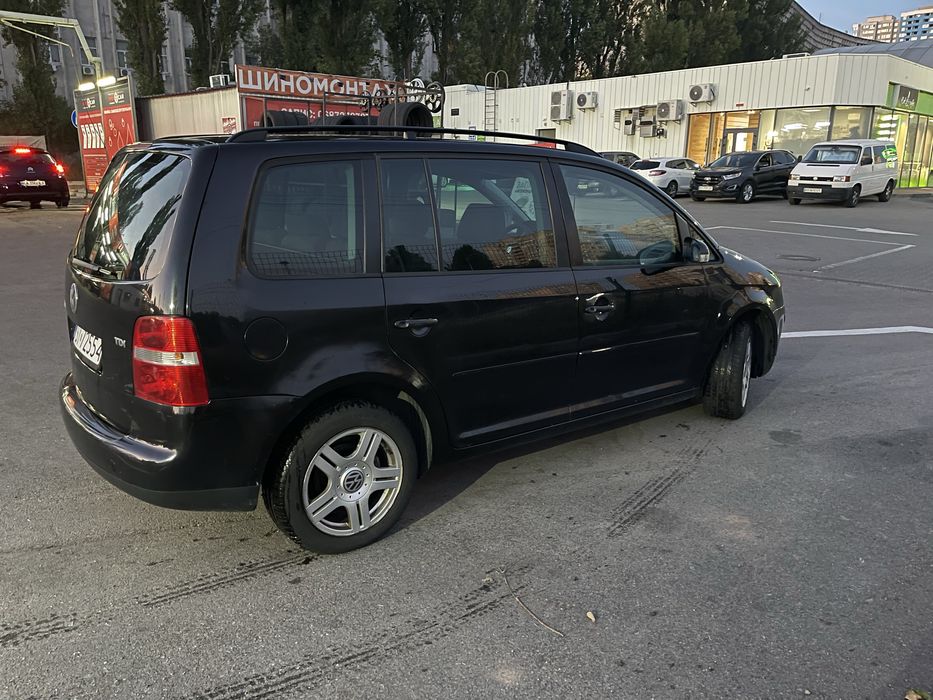 Voltsvagen Touran 2005р