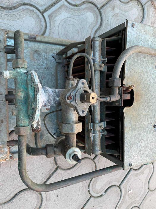 Продам старую газовую колонку продажа только Херсон