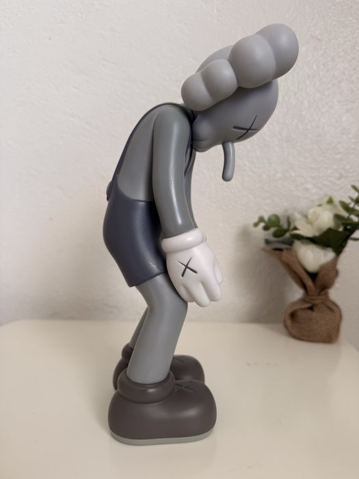 Boneco Kaws 37 Cm