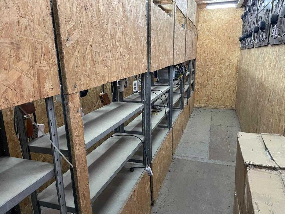 Контейнер для майнинга 12м-2.5м-2.5м Воздушное охлаждение 200kBT