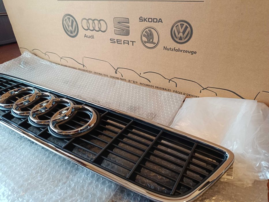 Grelha Audi S3 8L para-choques NOVA e ORIGINAL