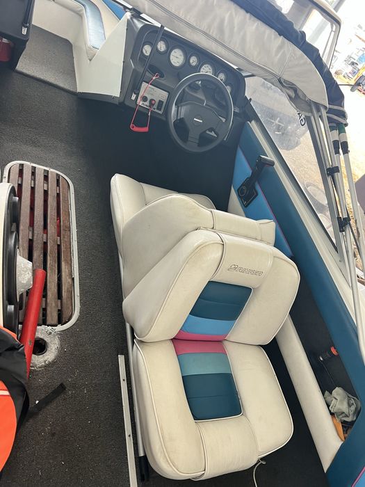 Barco Rinker 181