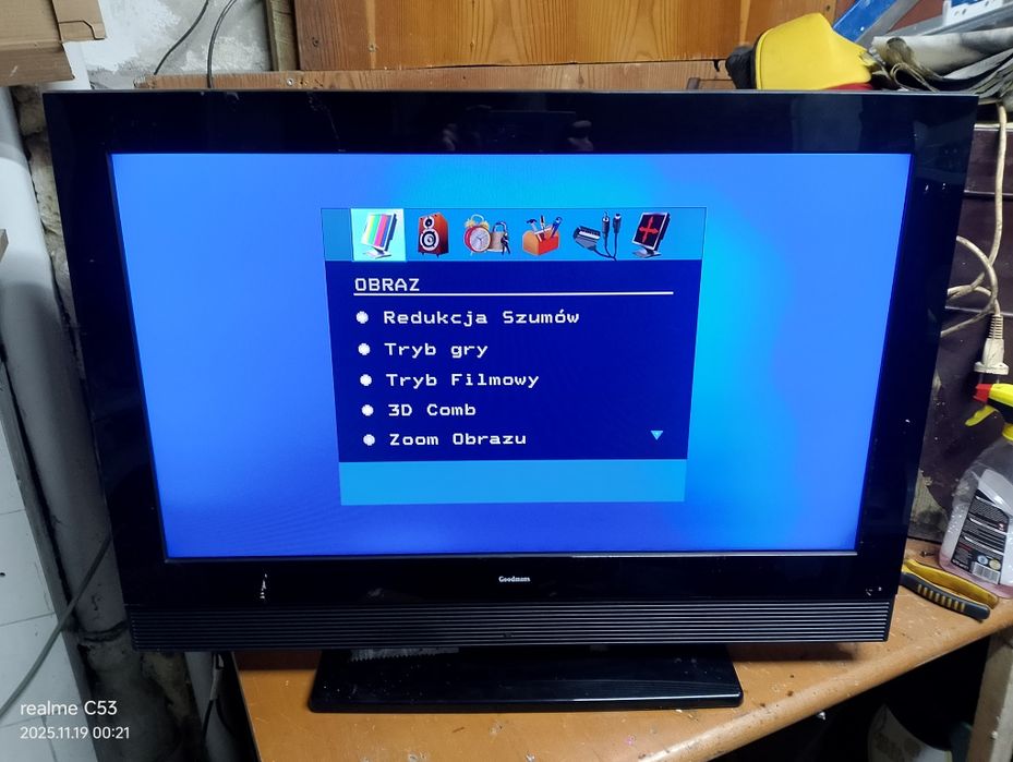 Telewizor 32 całe Goodmans