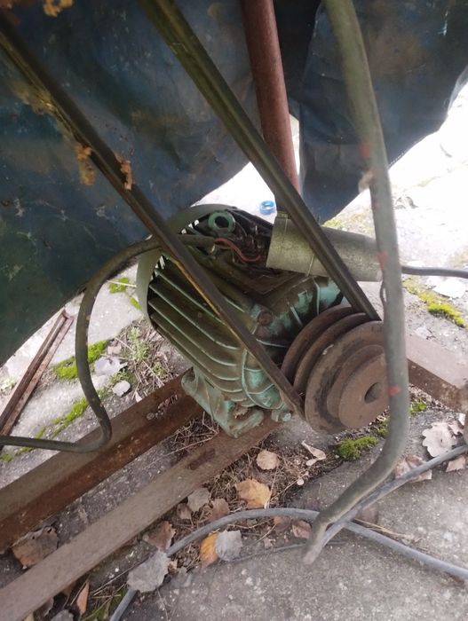 Piła stołowa pilarka do drewna krajzega silnik 3kw