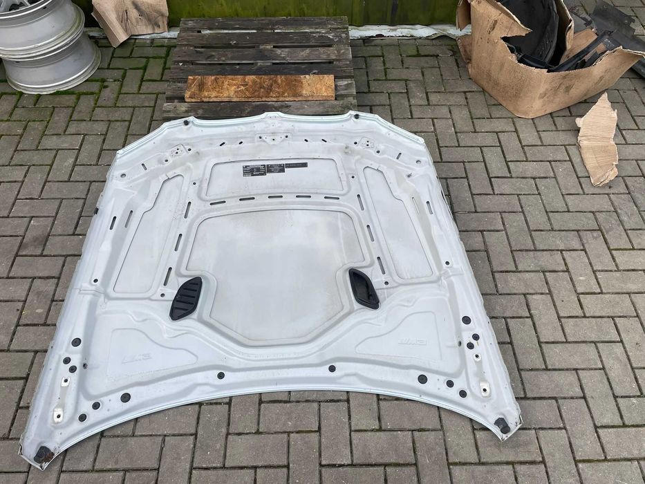 Bmw M3 e90 e92 e93 maska pokrywa silnika