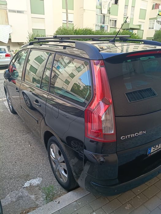 Citroën C4 Grand Picasso, ano 2008, com motor 1.6 HDi de 110 CV e caixa automática.