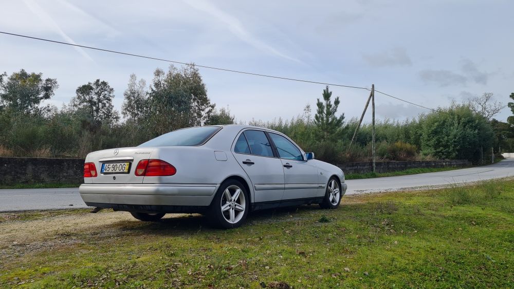 Mercedes-Benz E200 (W210)