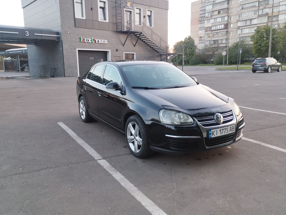 VolksWagen Jetta FSI 2.0 2006 р.в. 5800$ торг.