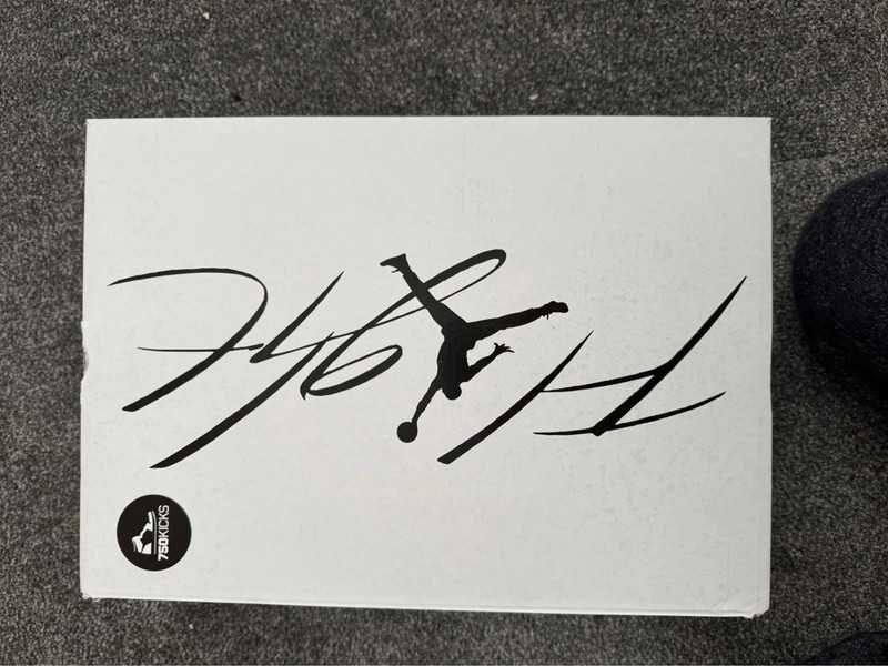 Jordan Air Jordan 4 Retro White Thunder R.39