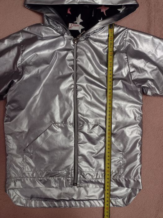 Ветровка для девочки