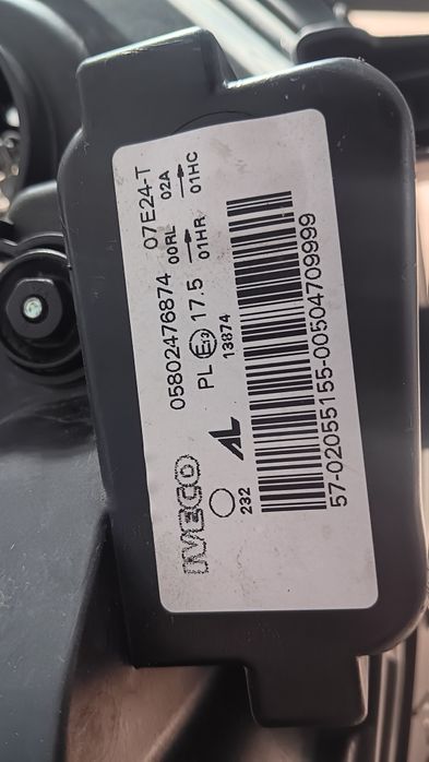 Lampa przednia lewa Iveco Daily VI