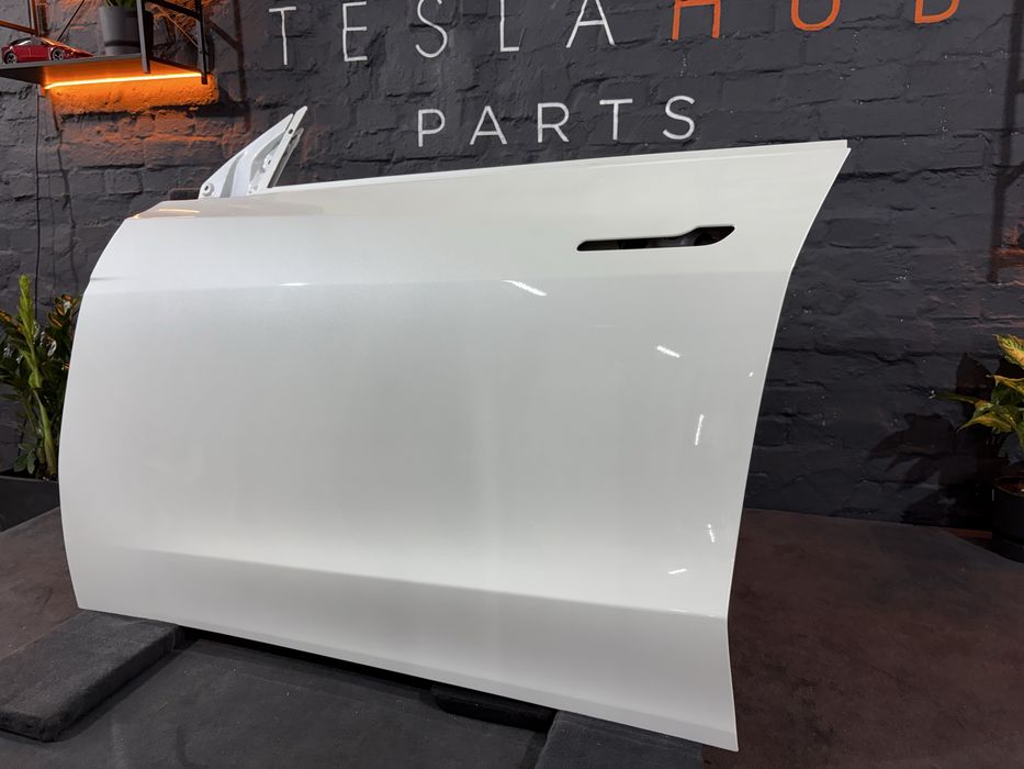 Передні ліві двері Tesla Model Y PPSW