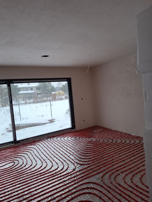 Tynki Posadzki Ocieplanie pianą PUR