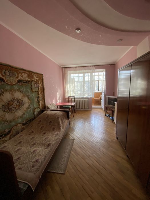 Чешка на 2му поверсі, богунія