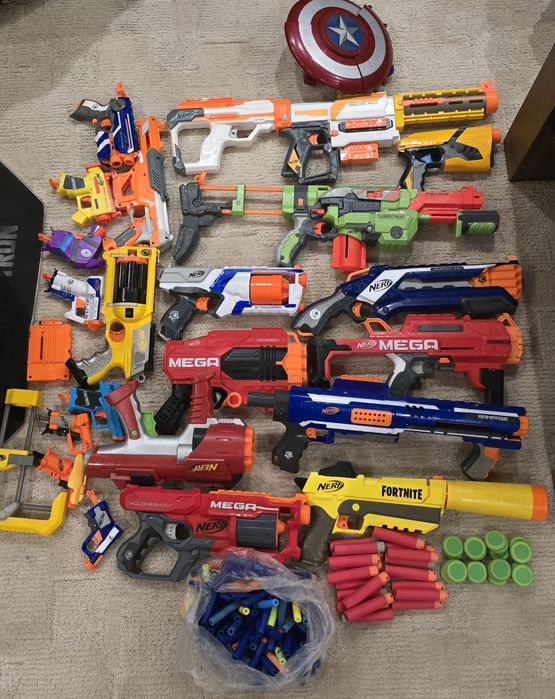 Bardzo duży zestaw nerf 22 sztuki + 6