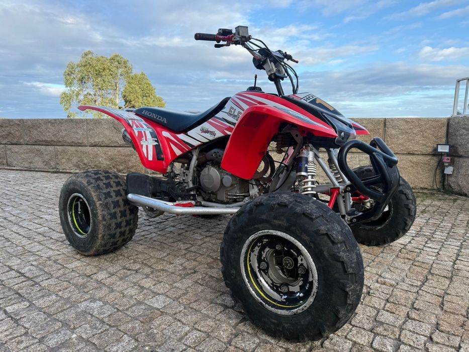 Trx 400 matriculada ano 2007