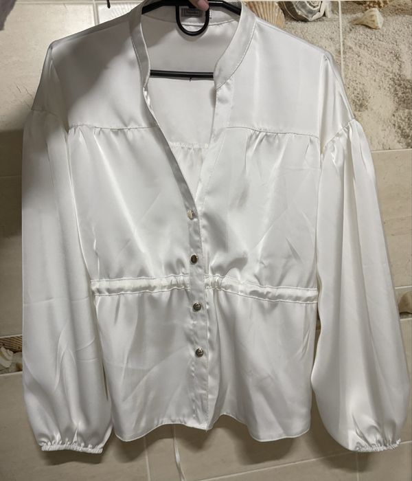 Продам нову шовкову блузу