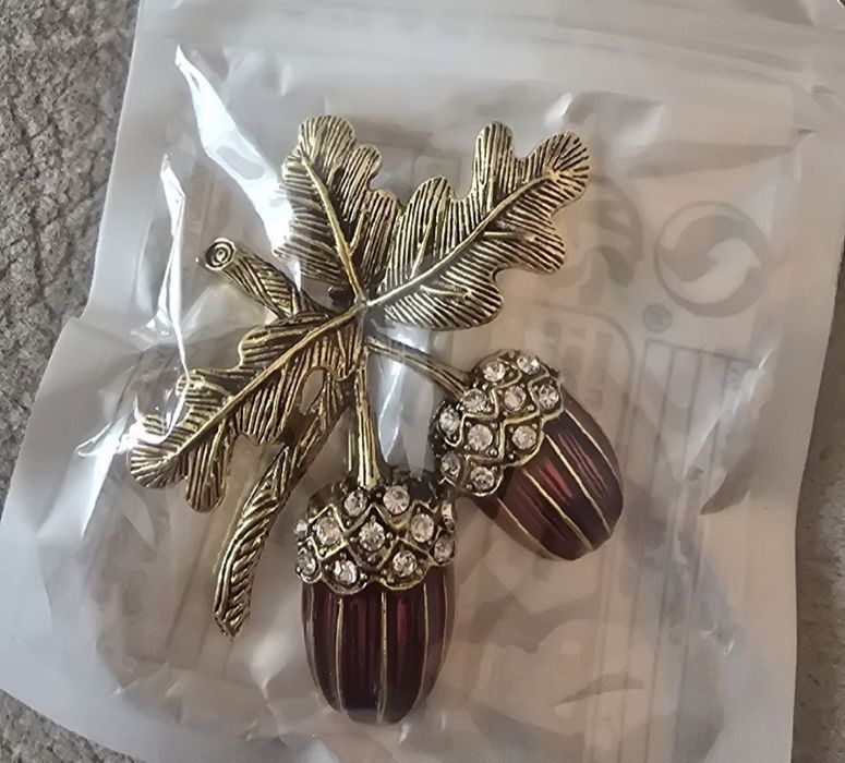 Broszka brosza damska przypinka myśliwska do munduru leśnika DIANY.