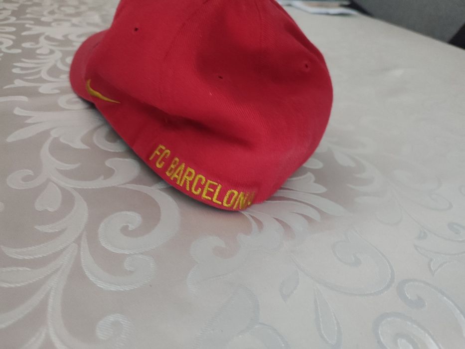 Czapka NIKE FC Barcelony z daszkiem kaszkietówka