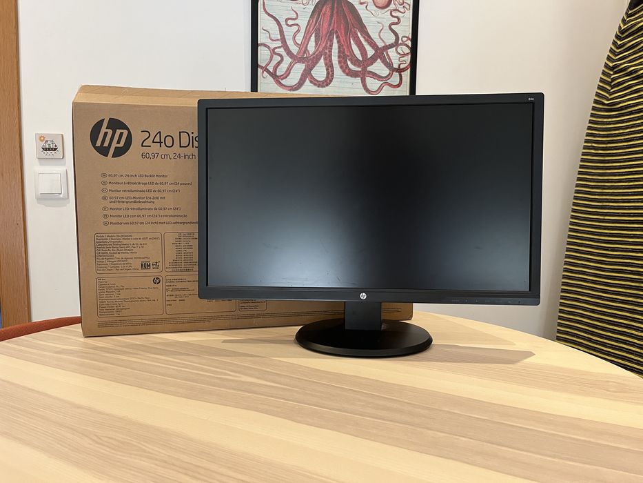 Monitor HP 24 usado