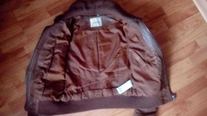 Skórzana kurtka M 25