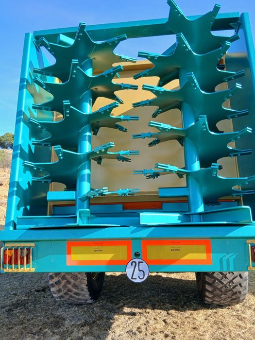 Przyczepa ze Ścianą Przesuwną Camara 16TON 30M3